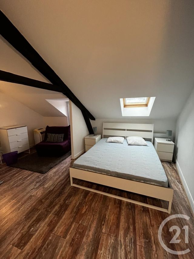 Appartement Duplex &agrave; louer - 2 pi&egrave;ces - 39 m2 - Aurillac - 15 - AUVERGNE