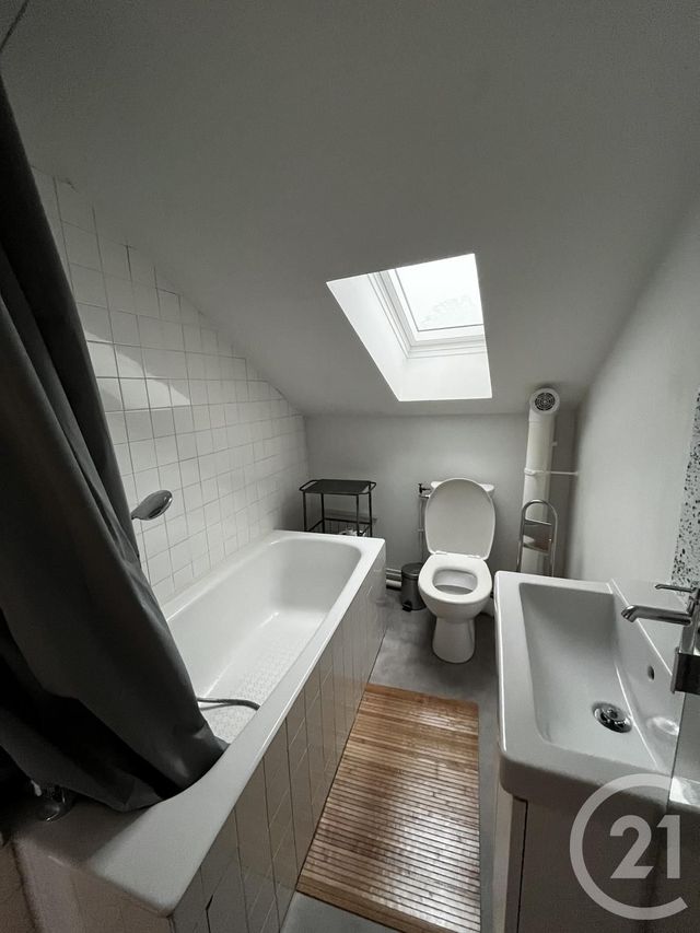 Appartement Duplex &agrave; louer - 2 pi&egrave;ces - 39 m2 - Aurillac - 15 - AUVERGNE