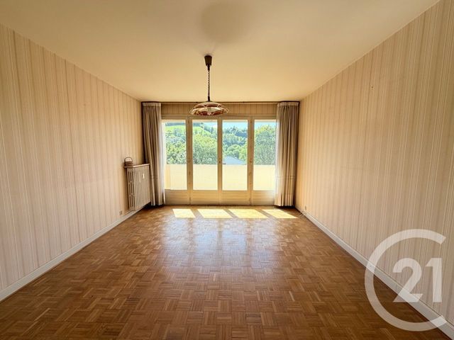 Appartement T3 &agrave; vendre - 4 pi&egrave;ces - 75 m2 - Aurillac - 15 - AUVERGNE