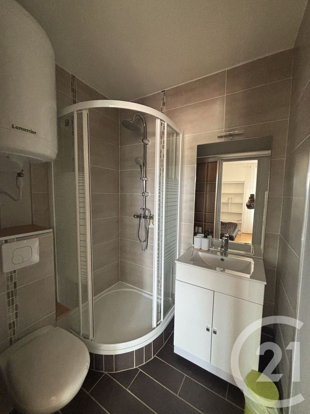 Appartement Studio &agrave; louer - 1 pi&egrave;ce - 19 m2 - Aurillac - 15 - AUVERGNE