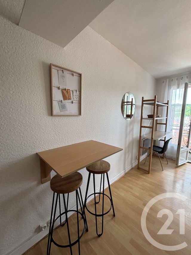 Appartement Studio &agrave; louer - 1 pi&egrave;ce - 19 m2 - Aurillac - 15 - AUVERGNE