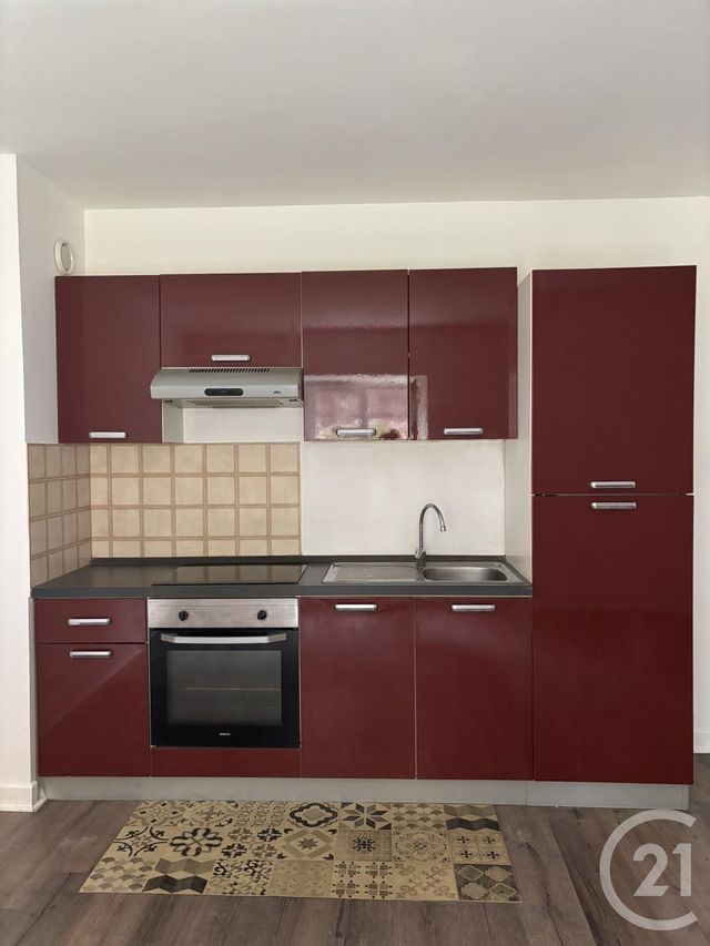 Appartement T2 &agrave; louer - 2 pi&egrave;ces - 41,78 m2 - Aurillac - 15 - AUVERGNE