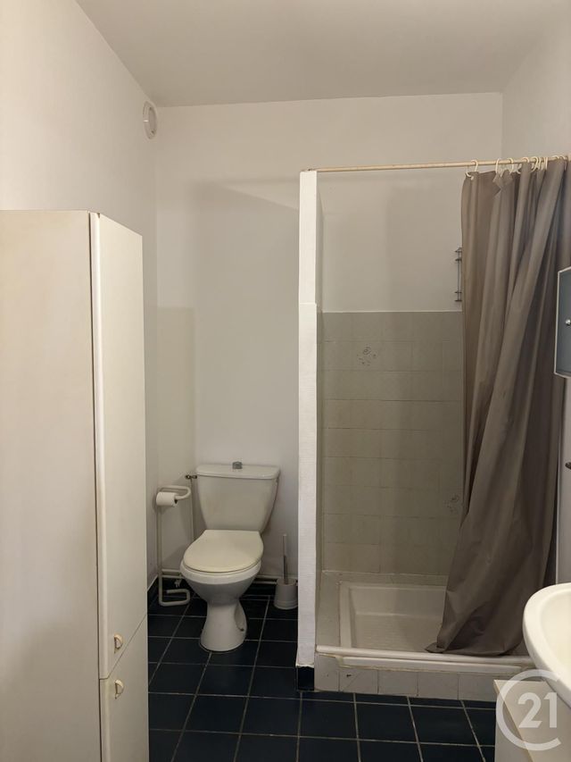 Appartement T2 &agrave; louer - 2 pi&egrave;ces - 41,78 m2 - Aurillac - 15 - AUVERGNE