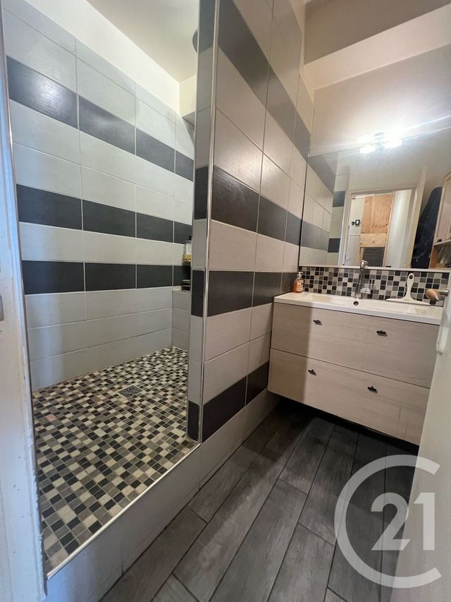 Appartement F2 bis &agrave; vendre - 3 pi&egrave;ces - 60 m2 - Aurillac - 15 - AUVERGNE