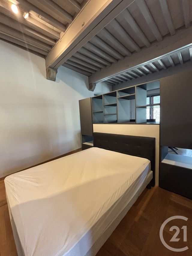 Appartement Studio &agrave; louer - 1 pi&egrave;ce - 76 m2 - Aurillac - 15 - AUVERGNE