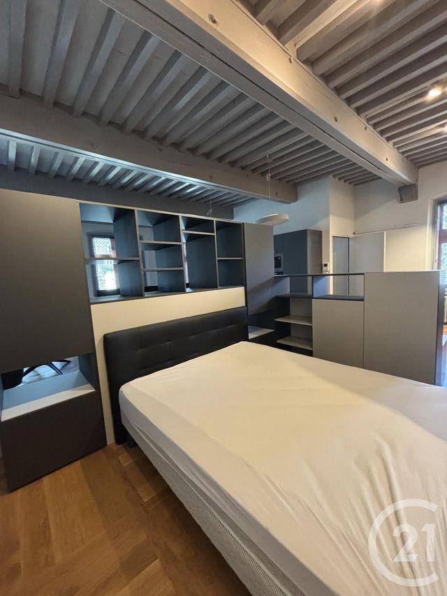 Appartement Studio &agrave; louer - 1 pi&egrave;ce - 76 m2 - Aurillac - 15 - AUVERGNE