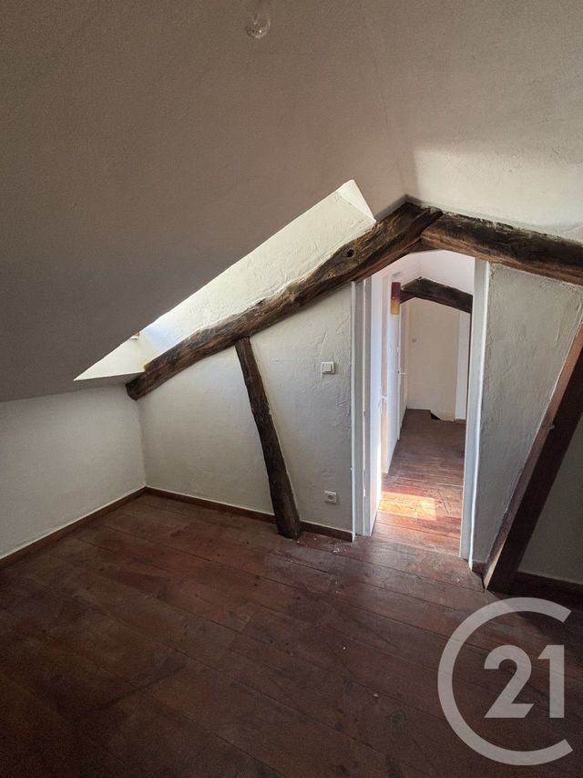 Appartement Duplex &agrave; louer - 3 pi&egrave;ces - 43 m2 - Aurillac - 15 - AUVERGNE