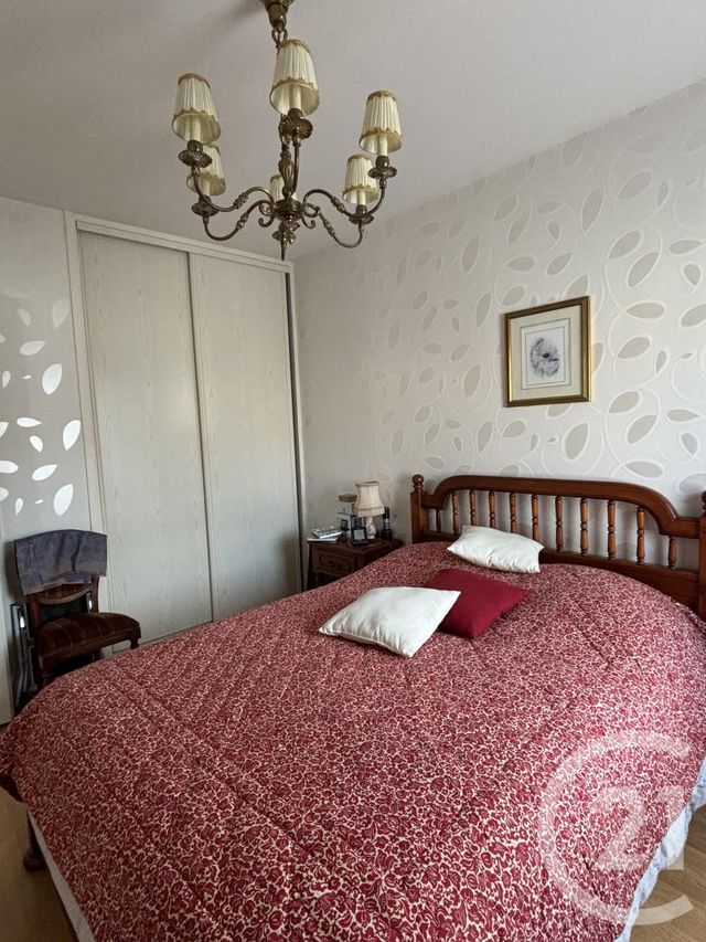 Appartement T2 &agrave; louer - 2 pi&egrave;ces - 54,64 m2 - Aurillac - 15 - AUVERGNE