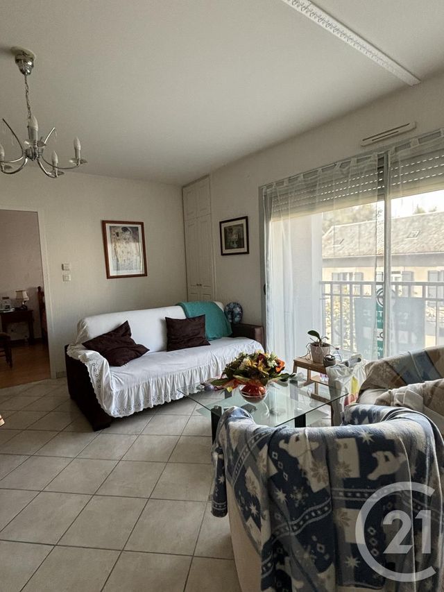 Appartement T2 &agrave; louer - 2 pi&egrave;ces - 54,64 m2 - Aurillac - 15 - AUVERGNE