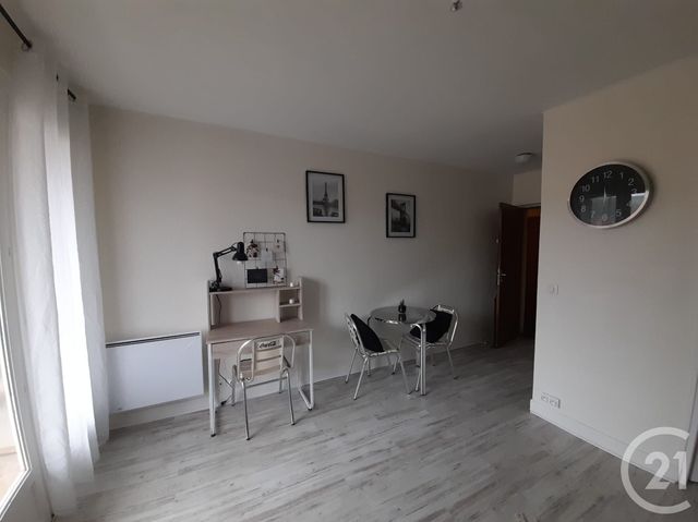 Appartement Studio &agrave; louer - 1 pi&egrave;ce - 19 m2 - Aurillac - 15 - AUVERGNE