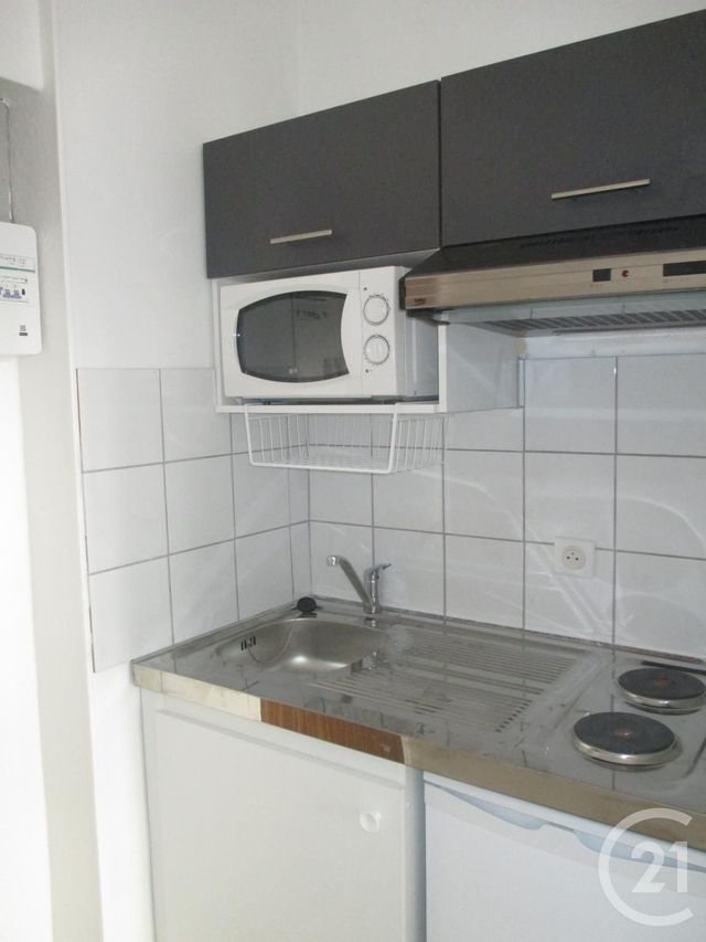 Appartement Studio &agrave; louer - 1 pi&egrave;ce - 19 m2 - Aurillac - 15 - AUVERGNE
