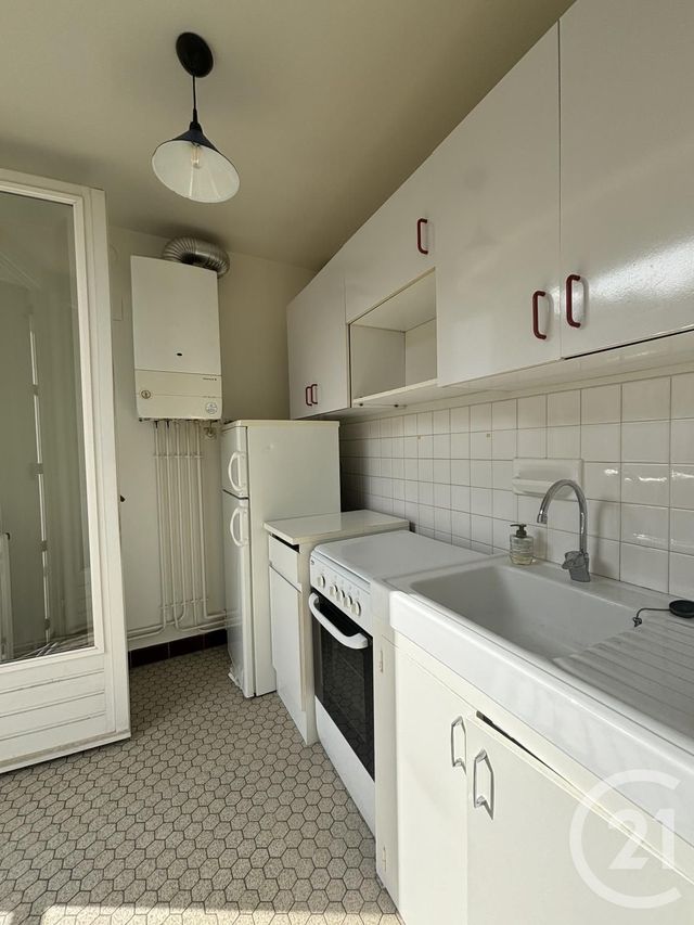 Appartement Studio &agrave; louer - 1 pi&egrave;ce - 29,60 m2 - Aurillac - 15 - AUVERGNE