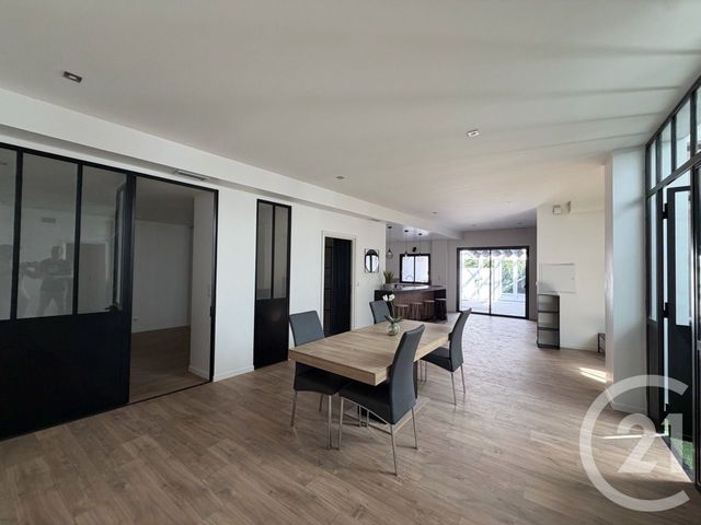 Appartement T4 &agrave; vendre - 4 pi&egrave;ces - 140 m2 - Aurillac - 15 - AUVERGNE