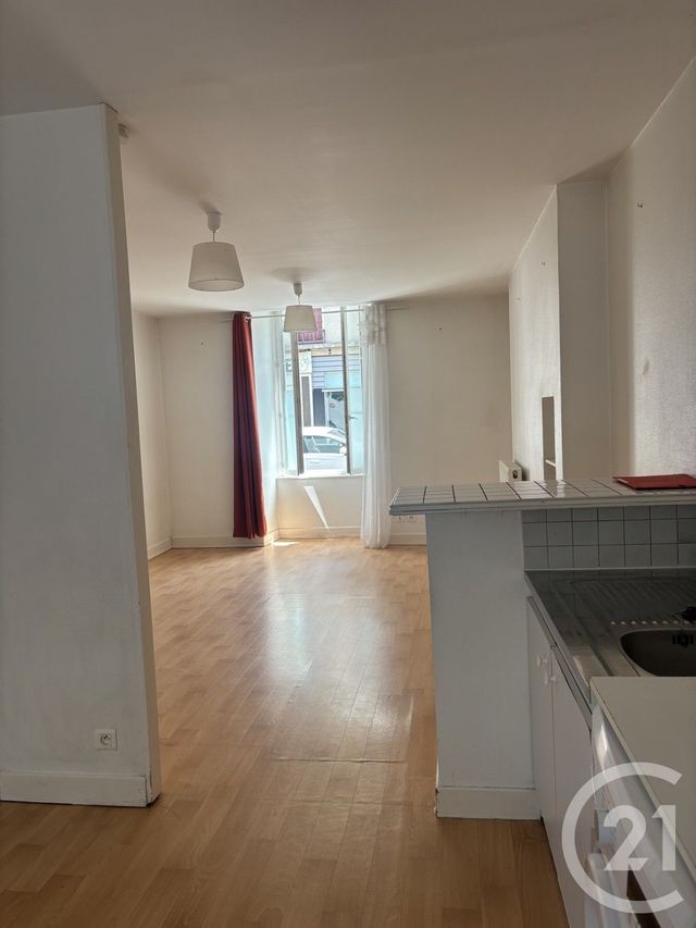 Appartement Studio &agrave; louer - 1 pi&egrave;ce - 32 m2 - Aurillac - 15 - AUVERGNE