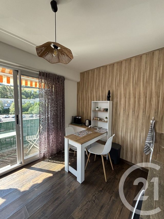 Appartement Studio &agrave; louer - 1 pi&egrave;ce - 16 m2 - Aurillac - 15 - AUVERGNE
