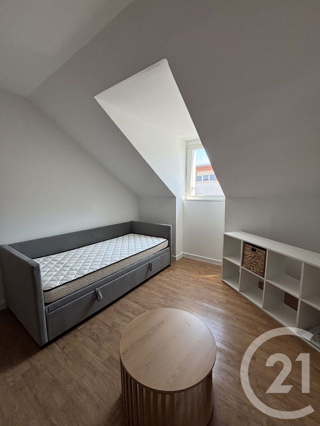 Appartement T2 &agrave; louer - 2 pi&egrave;ces - 49 m2 - Aurillac - 15 - AUVERGNE