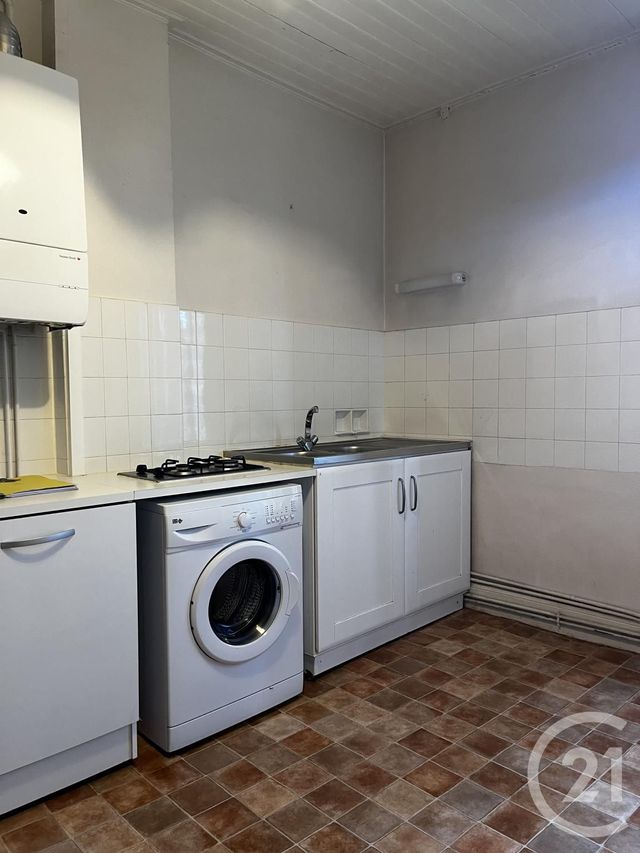 Appartement T1 &agrave; louer - 2 pi&egrave;ces - 50 m2 - Aurillac - 15 - AUVERGNE