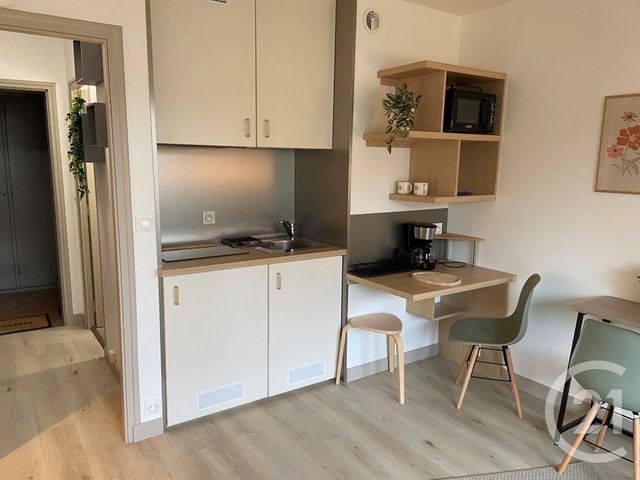 Appartement Studio &agrave; louer - 1 pi&egrave;ce - 18,44 m2 - Arpajon Sur Cere - 15 - AUVERGNE