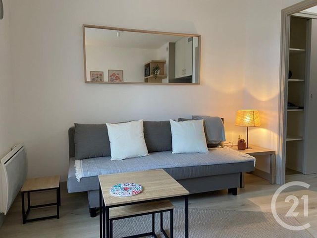 Appartement Studio &agrave; louer - 1 pi&egrave;ce - 18,44 m2 - Arpajon Sur Cere - 15 - AUVERGNE