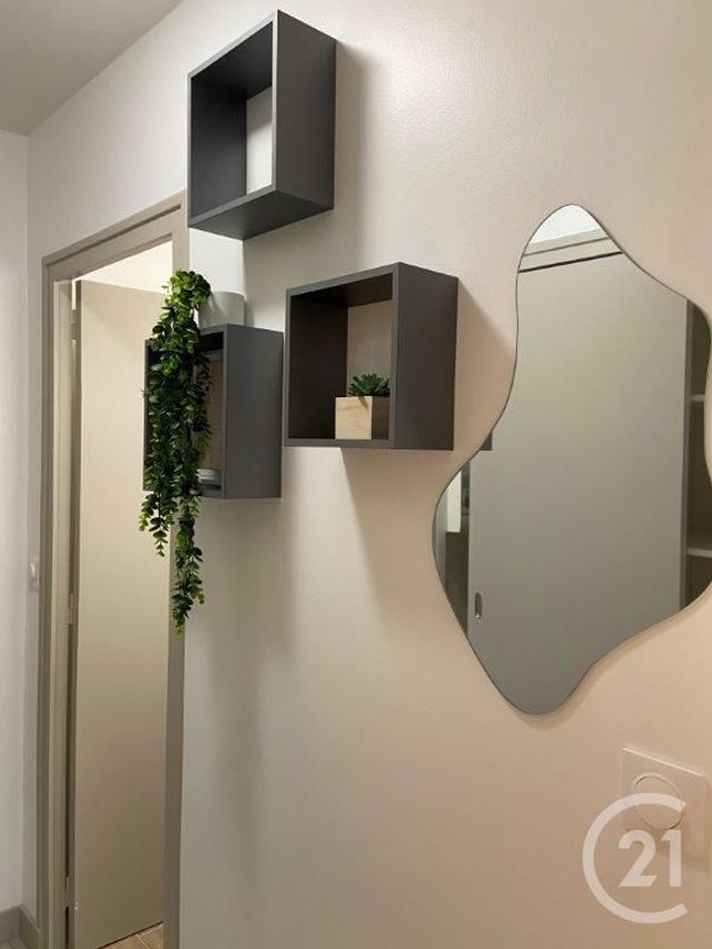Appartement Studio &agrave; louer - 1 pi&egrave;ce - 18,44 m2 - Arpajon Sur Cere - 15 - AUVERGNE