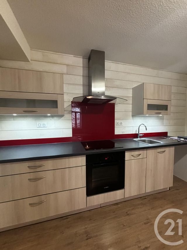 Appartement T2 &agrave; louer - 2 pi&egrave;ces - 64 m2 - Aurillac - 15 - AUVERGNE