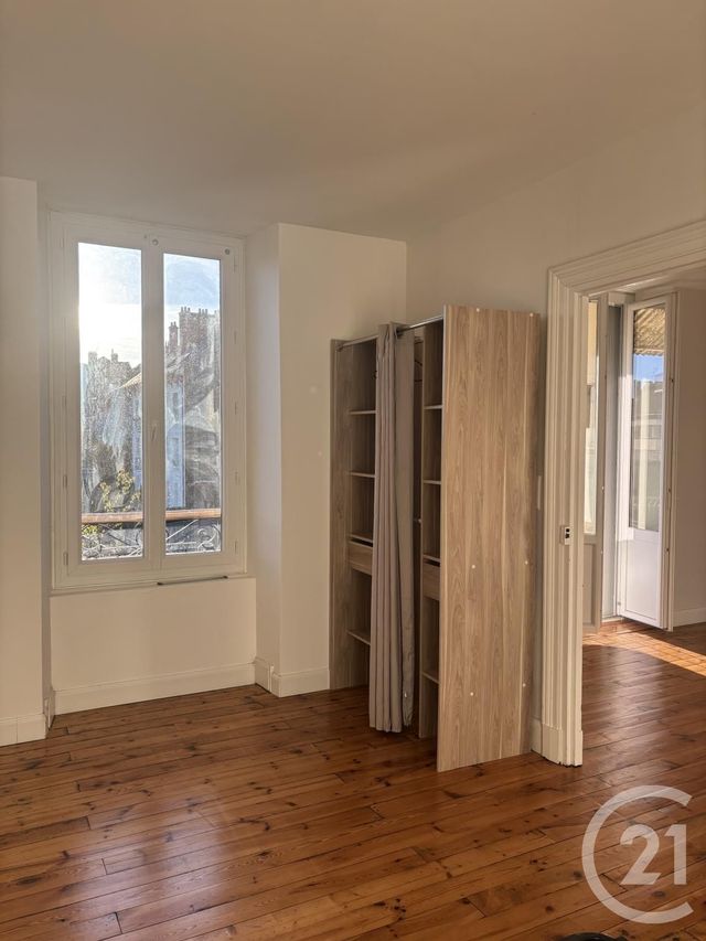 Appartement T2 &agrave; louer - 2 pi&egrave;ces - 48 m2 - Aurillac - 15 - AUVERGNE