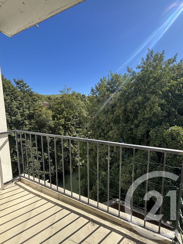 Appartement T5 &agrave; louer - 5 pi&egrave;ces - 111 m2 - Aurillac - 15 - AUVERGNE