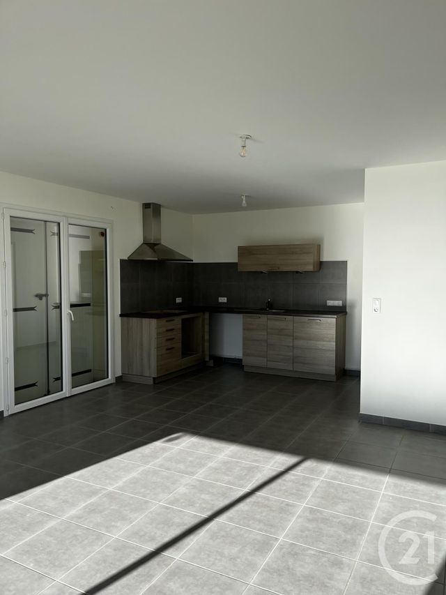 Maison &agrave; louer - 4 pi&egrave;ces - 89 m2 - Naucelles - 15 - AUVERGNE