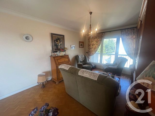 Appartement F4 &agrave; vendre - 5 pi&egrave;ces - 84 m2 - Aurillac - 15 - AUVERGNE