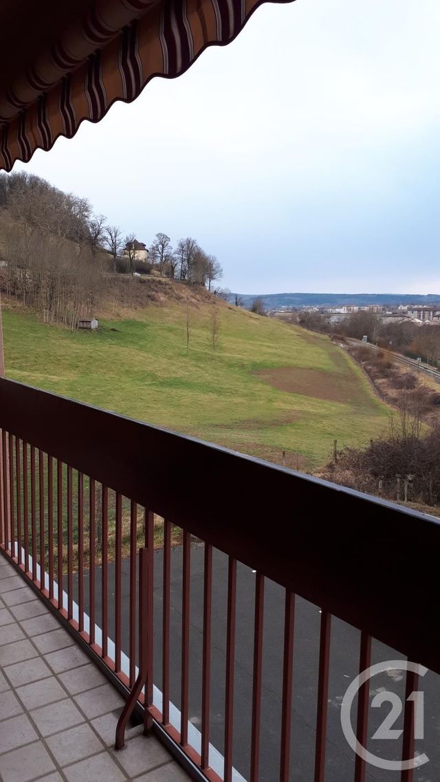 Appartement T2 &agrave; louer - 2 pi&egrave;ces - 45 m2 - Aurillac - 15 - AUVERGNE