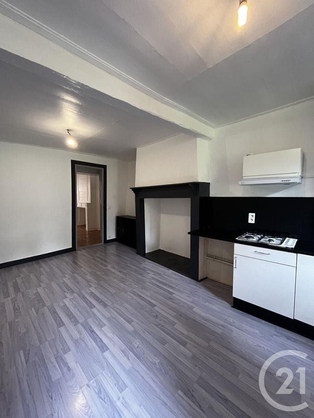 Appartement T2 &agrave; louer - 2 pi&egrave;ces - 50 m2 - Aurillac - 15 - AUVERGNE