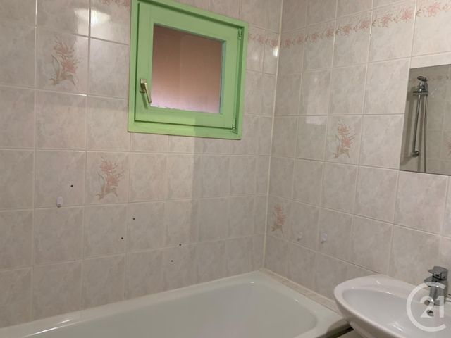 Appartement F3 à louer - 3 pièces - 80 m2 - Amancey - 25 - FRANCHE-COMTE