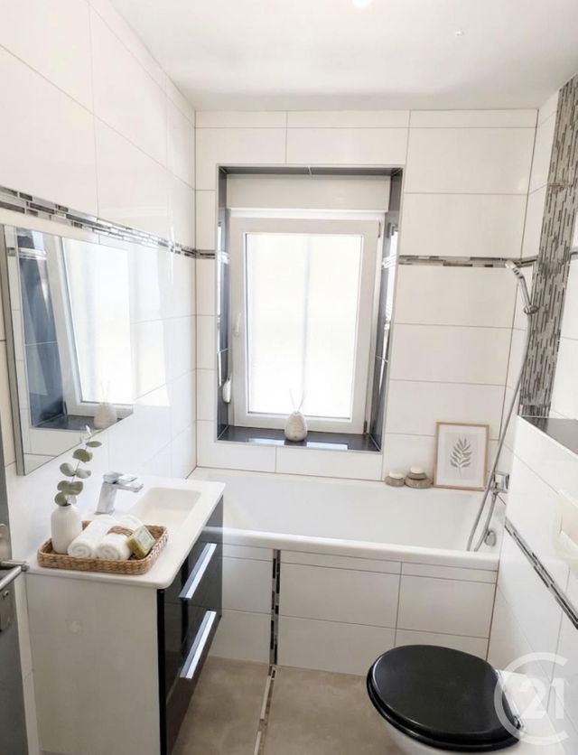 Appartement &agrave; vendre - 6 pi&egrave;ces - 100 m2 - Pontarlier - 25 - FRANCHE-COMTE