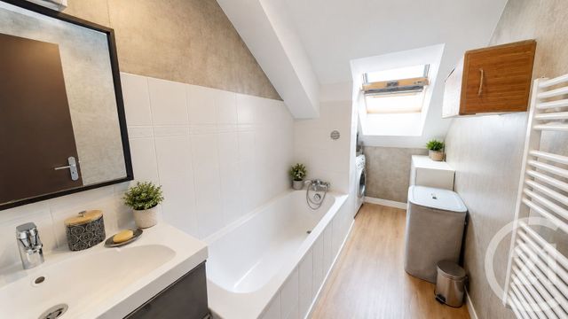 Appartement T3 &agrave; vendre - 3 pi&egrave;ces - 71,02 m2 - Pontarlier - 25 - FRANCHE-COMTE