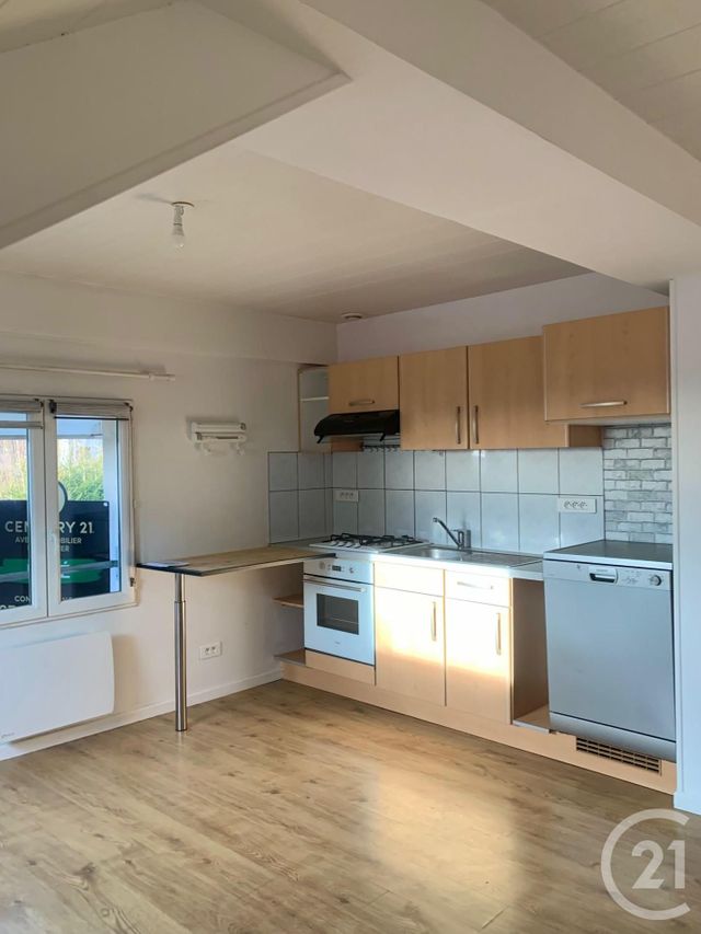 Appartement F3 &agrave; louer - 3 pi&egrave;ces - 45 m2 - Levier - 25 - FRANCHE-COMTE