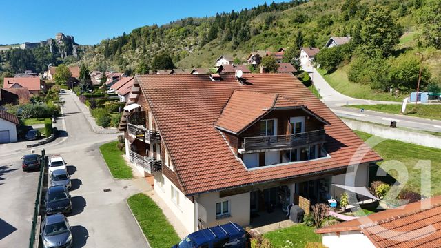 Appartement F2 à vendre - 2 pièces - 60 m2 - La Cluse Et Mijoux - 25 - FRANCHE-COMTE