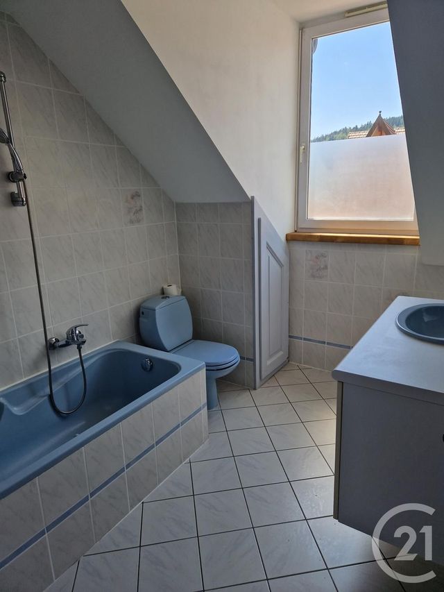 Appartement Duplex à louer - 3 pièces - 51,48 m2 - La Cluse Et Mijoux - 25 - FRANCHE-COMTE