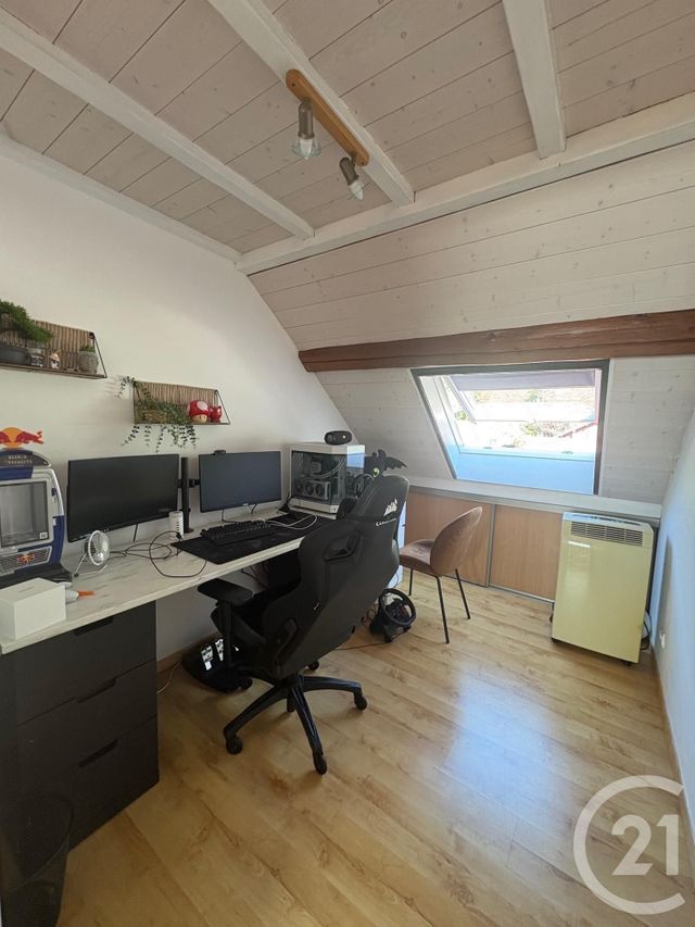 Appartement Duplex à louer - 3 pièces - 51,48 m2 - La Cluse Et Mijoux - 25 - FRANCHE-COMTE