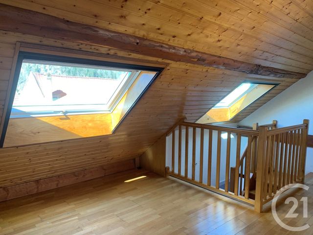 Appartement Duplex à louer - 3 pièces - 51,48 m2 - La Cluse Et Mijoux - 25 - FRANCHE-COMTE