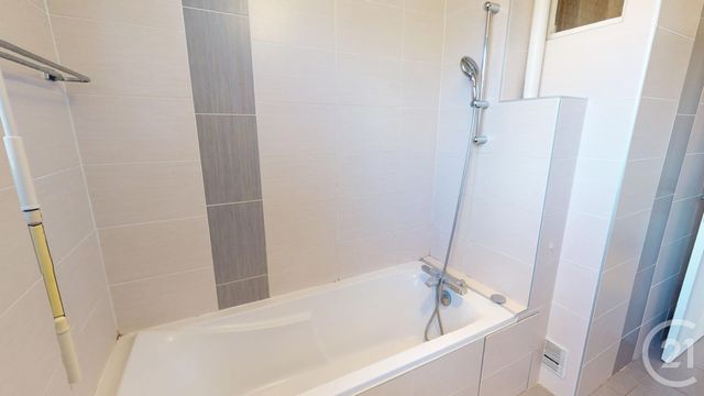 Appartement F4 &agrave; vendre - 4 pi&egrave;ces - 90,96 m2 - Pontarlier - 25 - FRANCHE-COMTE
