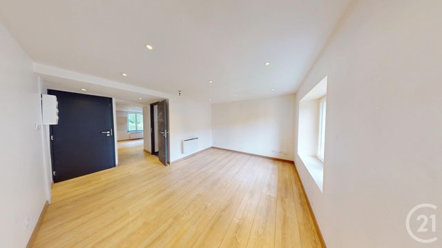 Appartement Duplex à louer - 3 pièces - 51,93 m2 - La Cluse Et Mijoux - 25 - FRANCHE-COMTE