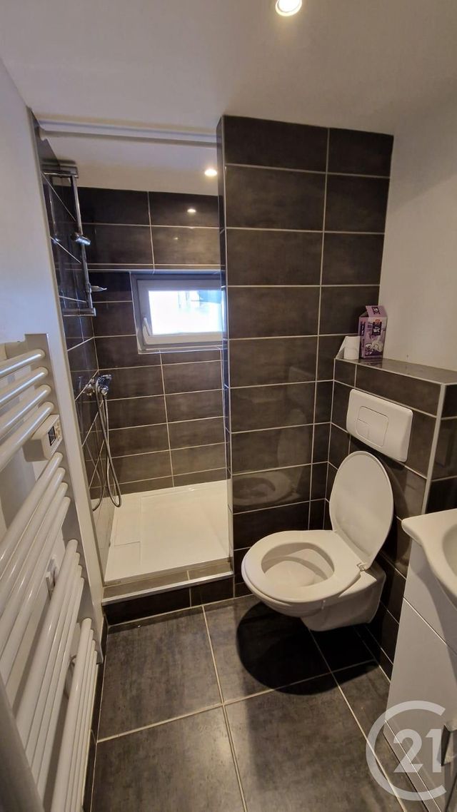 Appartement Duplex à louer - 3 pièces - 51,93 m2 - La Cluse Et Mijoux - 25 - FRANCHE-COMTE