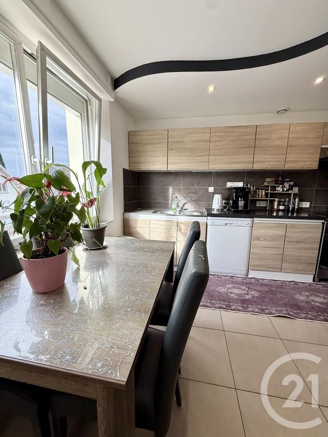 Appartement F5 &agrave; vendre - 5 pi&egrave;ces - 94 m2 - Pontarlier - 25 - FRANCHE-COMTE