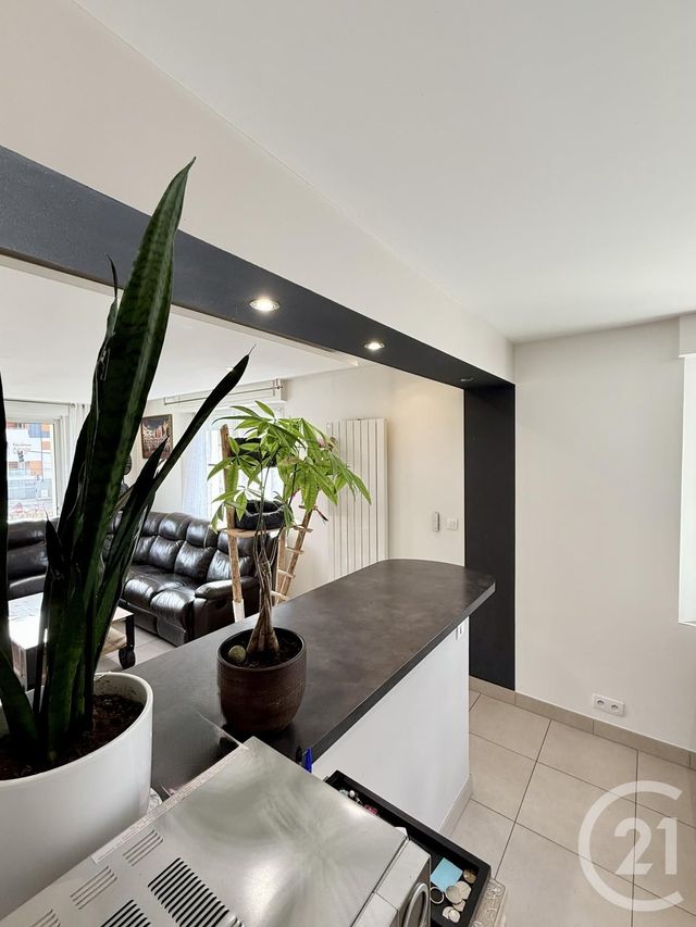 Appartement F5 &agrave; vendre - 5 pi&egrave;ces - 94 m2 - Pontarlier - 25 - FRANCHE-COMTE