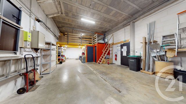 Appartement Local &agrave; vendre - 3 pi&egrave;ces - 103,14 m2 - Pontarlier - 25 - FRANCHE-COMTE