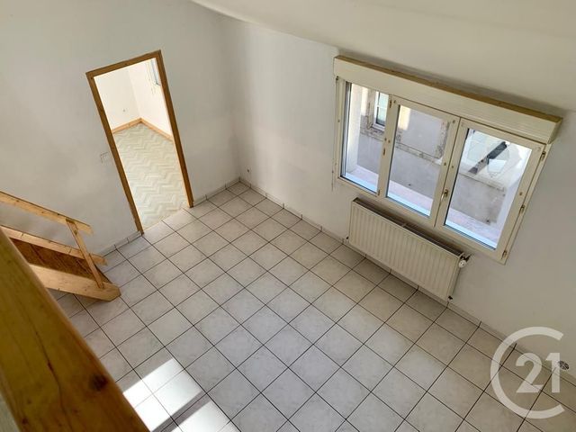Appartement F4 à louer - 4 pièces - 95 m2 - Pontarlier - 25 - FRANCHE-COMTE