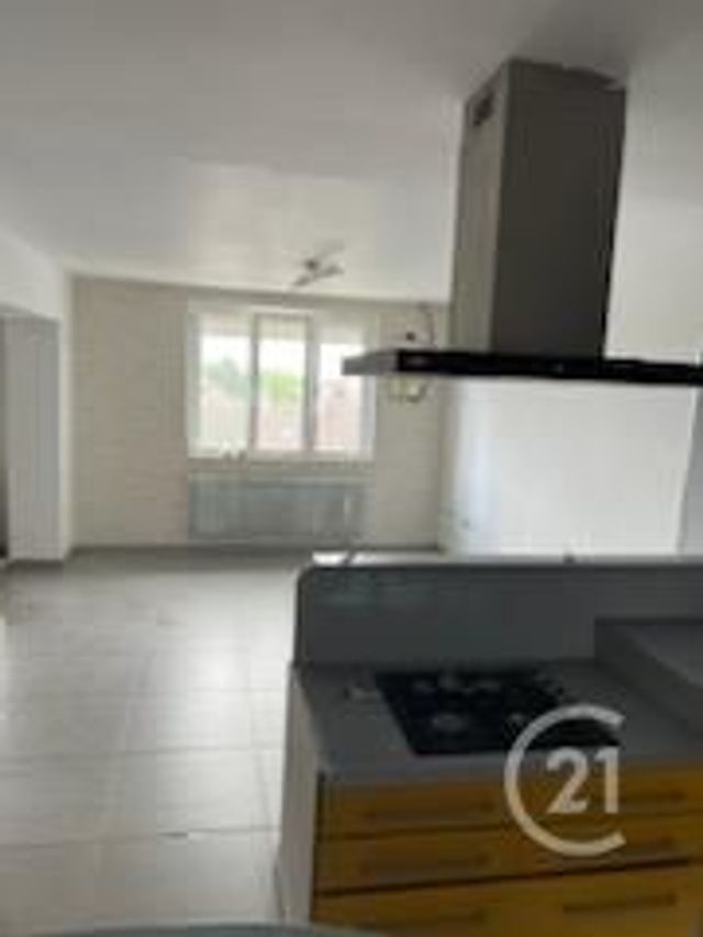 Appartement F4 à louer - 4 pièces - 107,65 m2 - Pontarlier - 25 - FRANCHE-COMTE