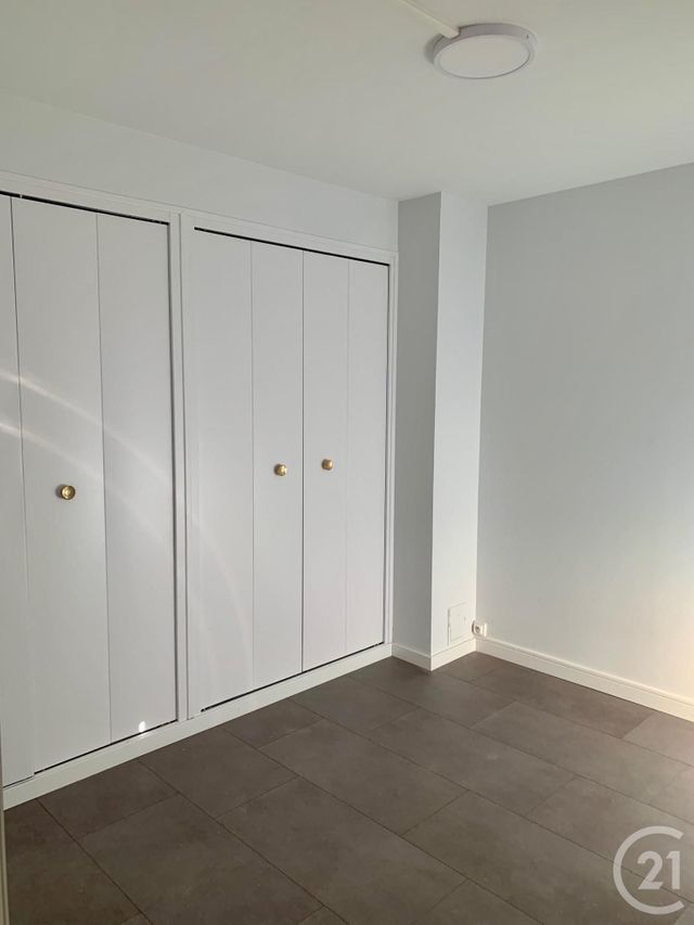 Appartement F1 &agrave; louer - 2 pi&egrave;ces - 30 m2 - Pontarlier - 25 - FRANCHE-COMTE