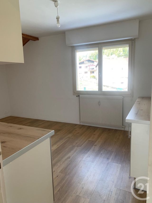 Appartement F3 &agrave; louer - 3 pi&egrave;ces - 76,45 m2 - Pontarlier - 25 - FRANCHE-COMTE