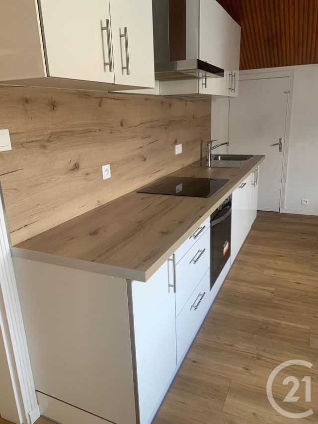 Appartement F3 &agrave; louer - 3 pi&egrave;ces - 76,45 m2 - Pontarlier - 25 - FRANCHE-COMTE